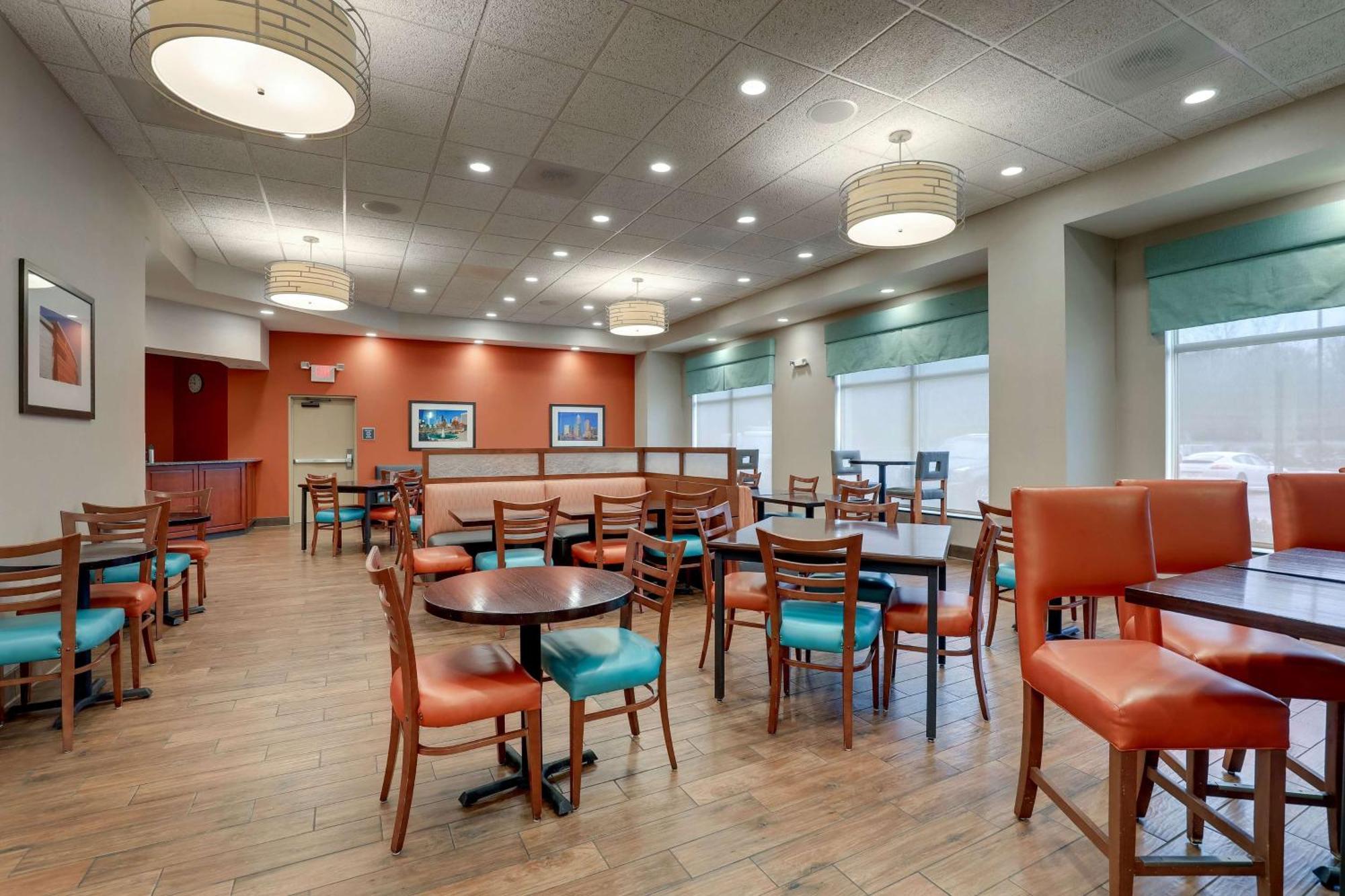 Drury Inn & Suites Charlotte Arrowood Exterior photo