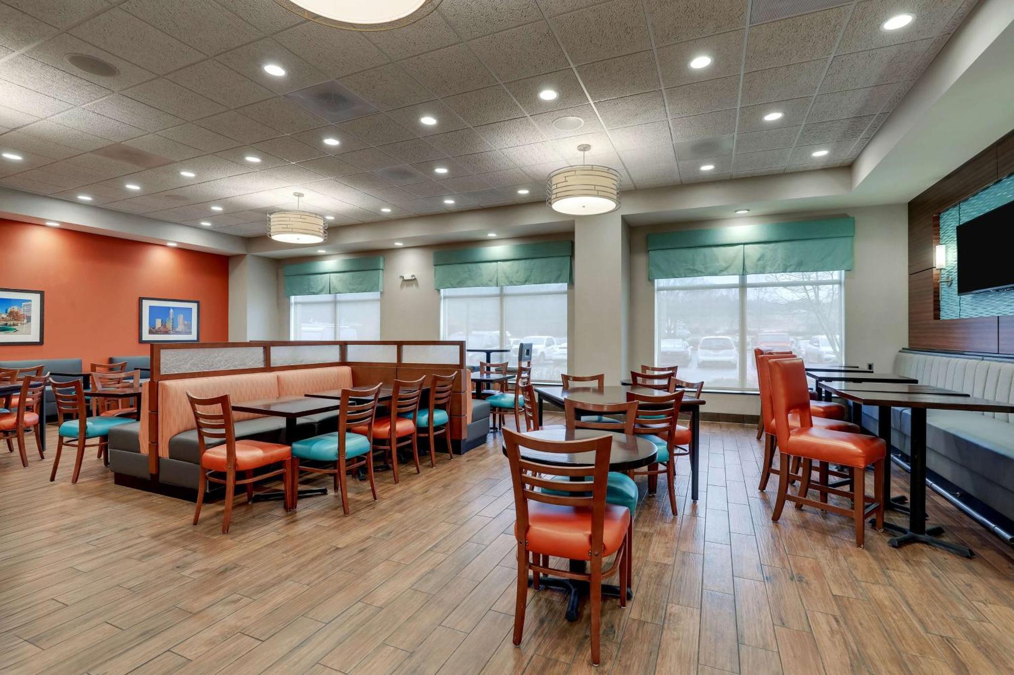 Drury Inn & Suites Charlotte Arrowood Exterior photo