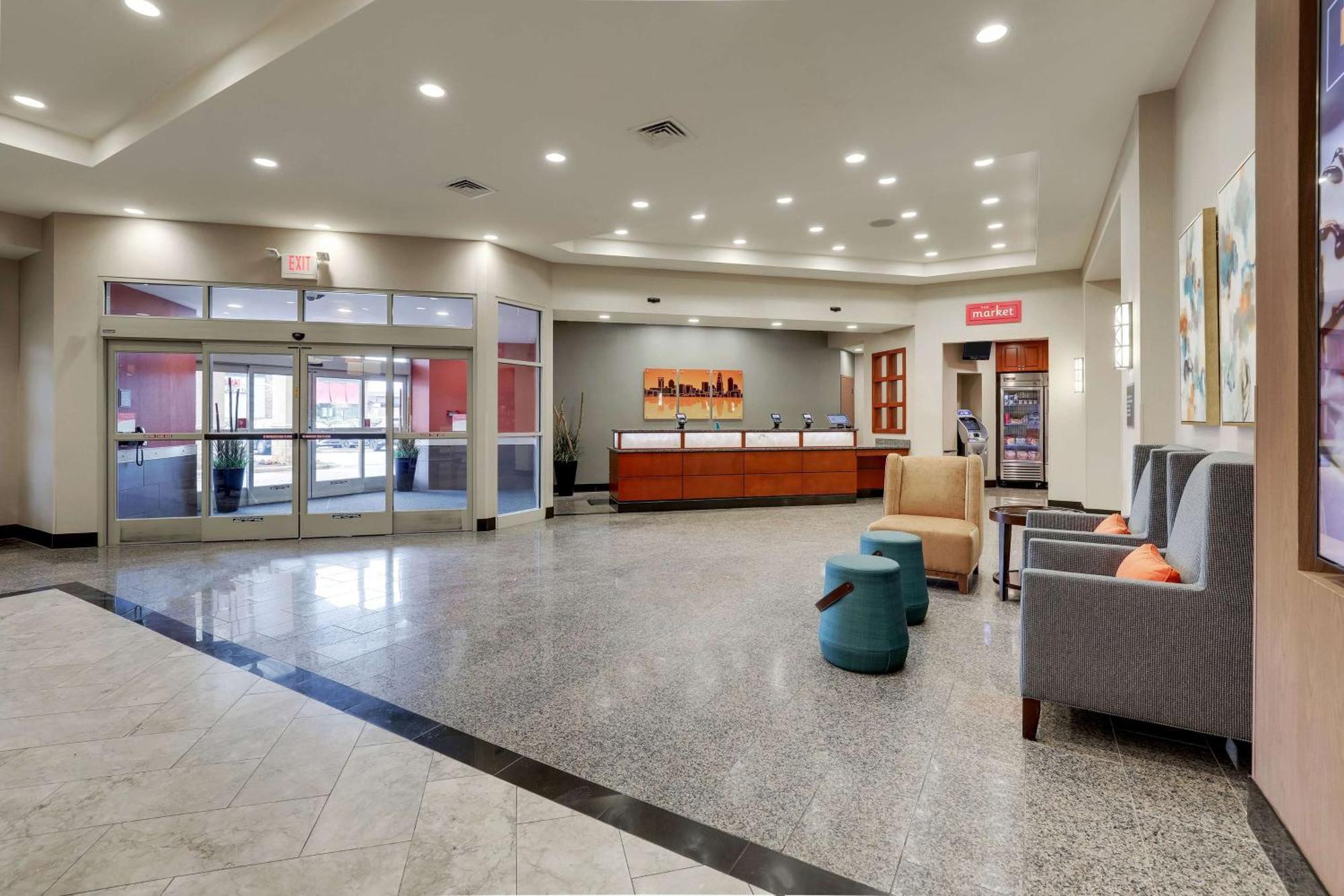 Drury Inn & Suites Charlotte Arrowood Exterior photo