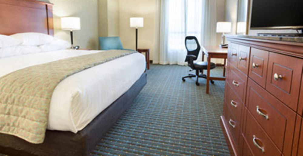 Drury Inn & Suites Charlotte Arrowood Exterior photo